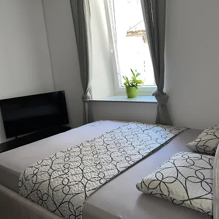Ljubljana Studios Apartman *